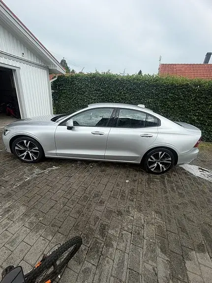 Volvo S60 2020 photo 2