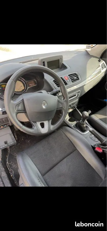 Renault Megane 2011 photo 3