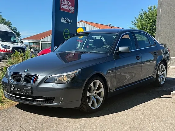 BMW 520I
