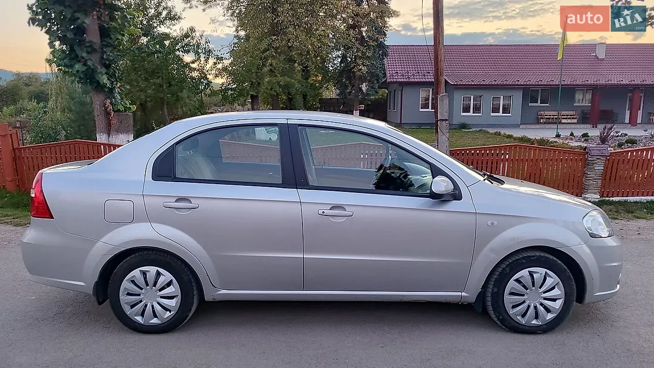Chevrolet Aveo 2008 photo 3