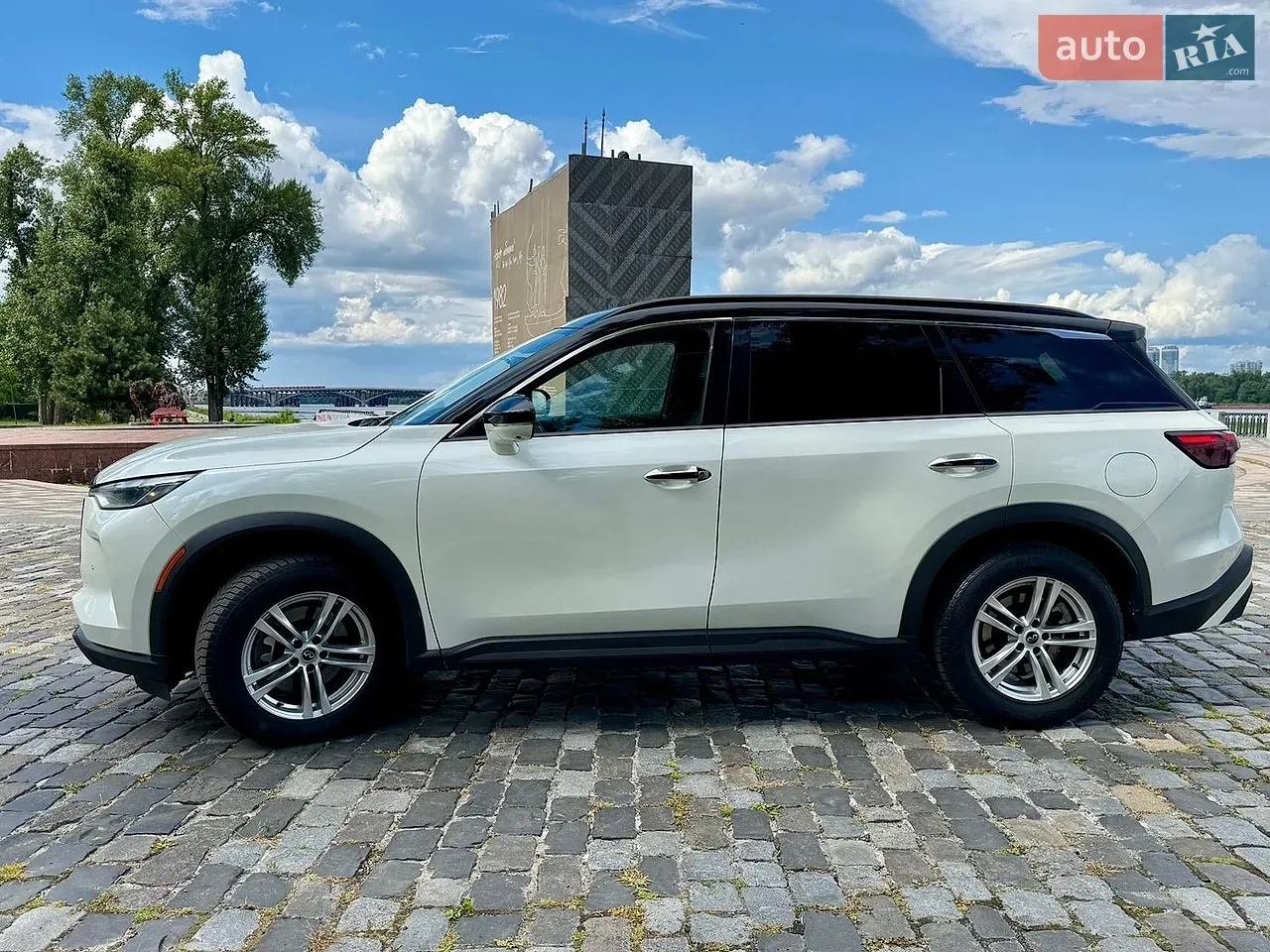Infiniti Qx60 2022 photo 4