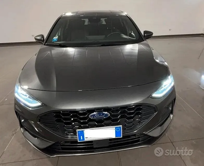 Ford Focus 2025 photo 3
