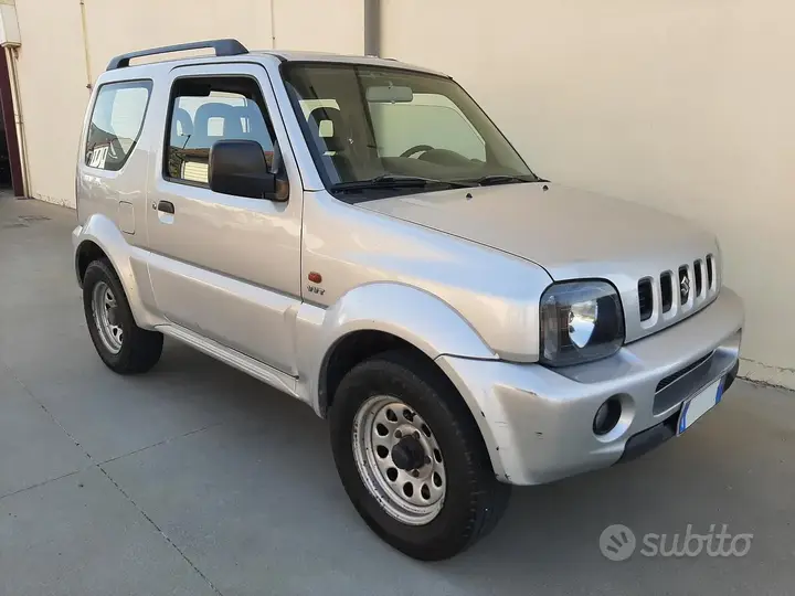 Suzuki Jimny 2005 photo 4