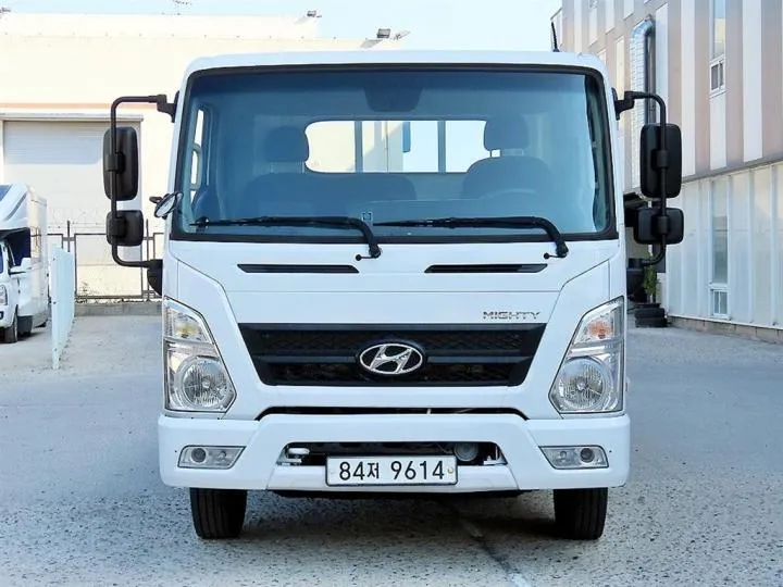 Hyundai Mighty