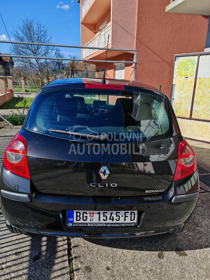 Renault Clio 2006 photo 3