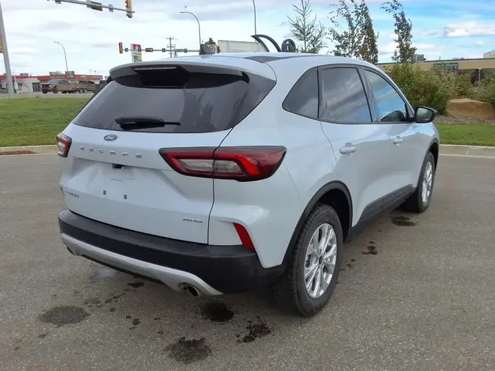 Ford Escape 2025 photo 5