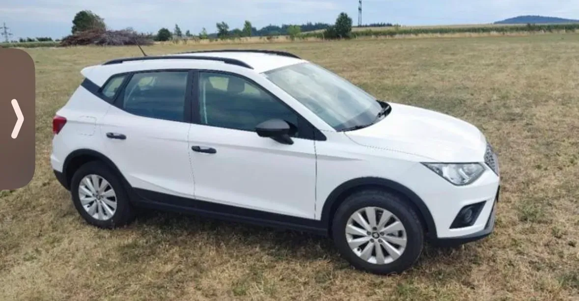 Seat Arona 2018 photo 2