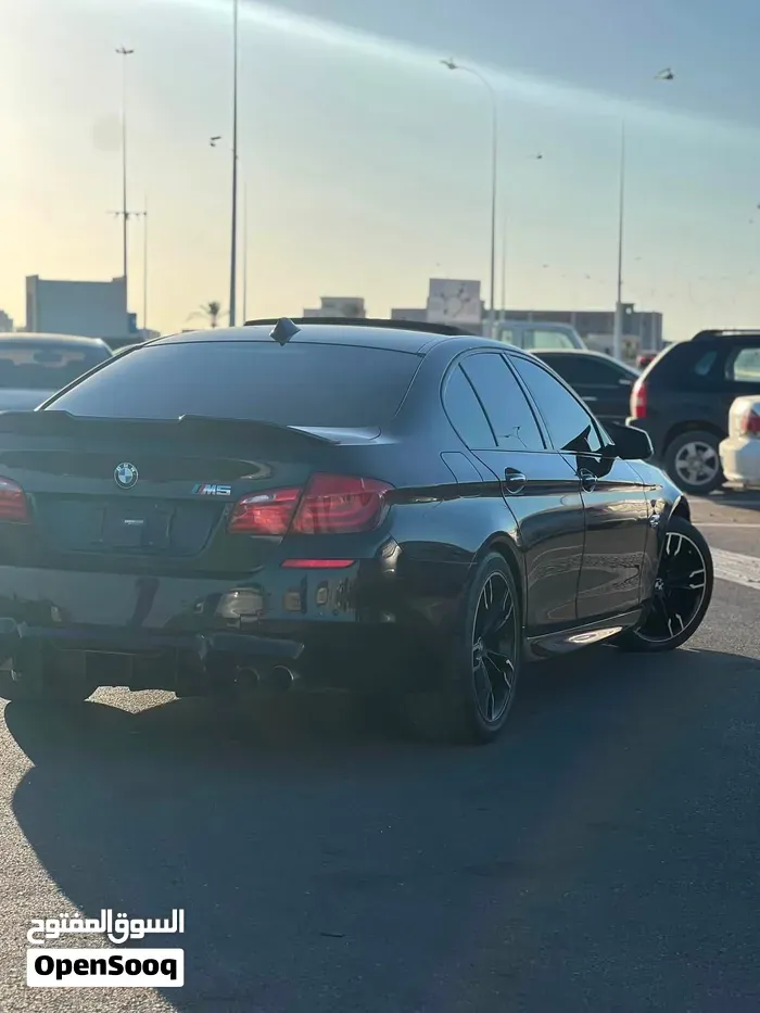 BMW 5 Series 2013 photo 2