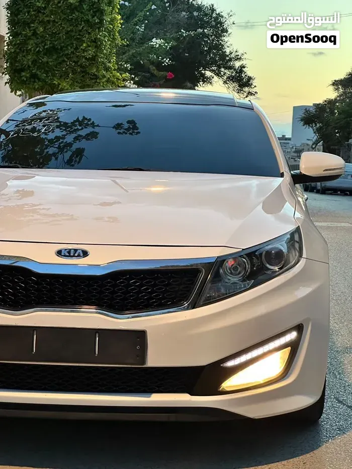 Kia K5 2012 photo 2