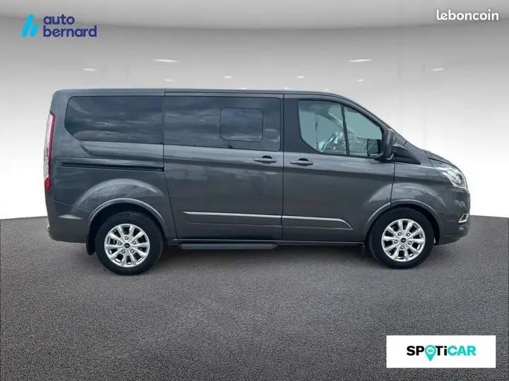 Ford Tourneo Custom 2022 photo 4