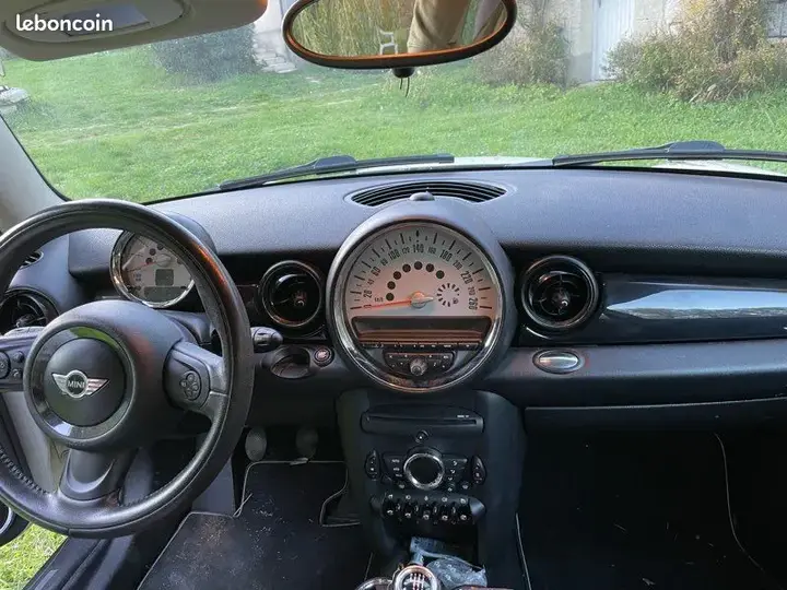Mini Cooper 2010 photo 3