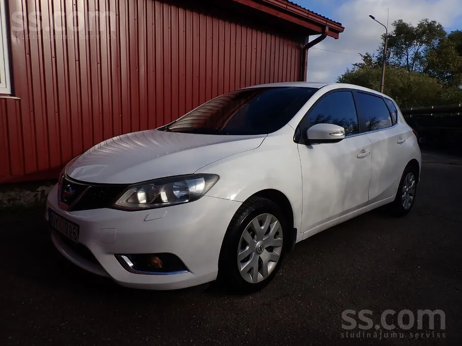 Nissan Pulsar 2015 photo 4