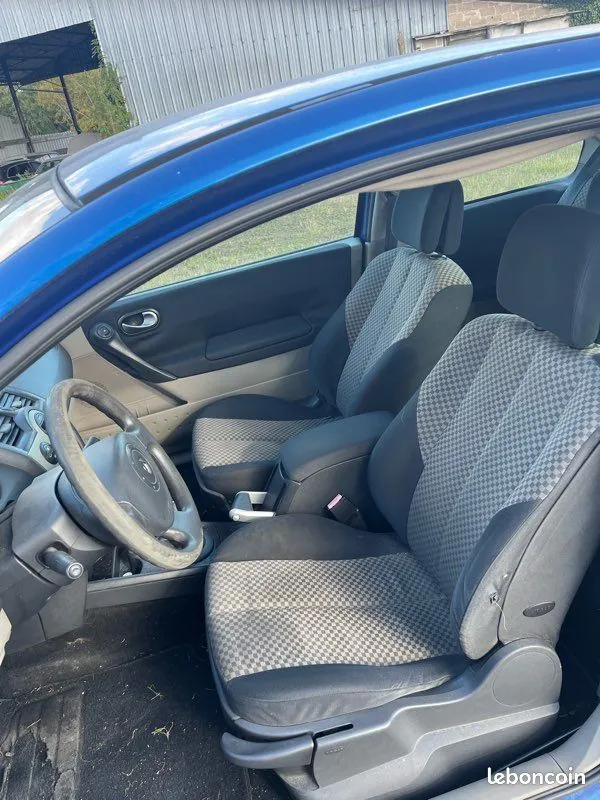 Renault Megane 2003 photo 2