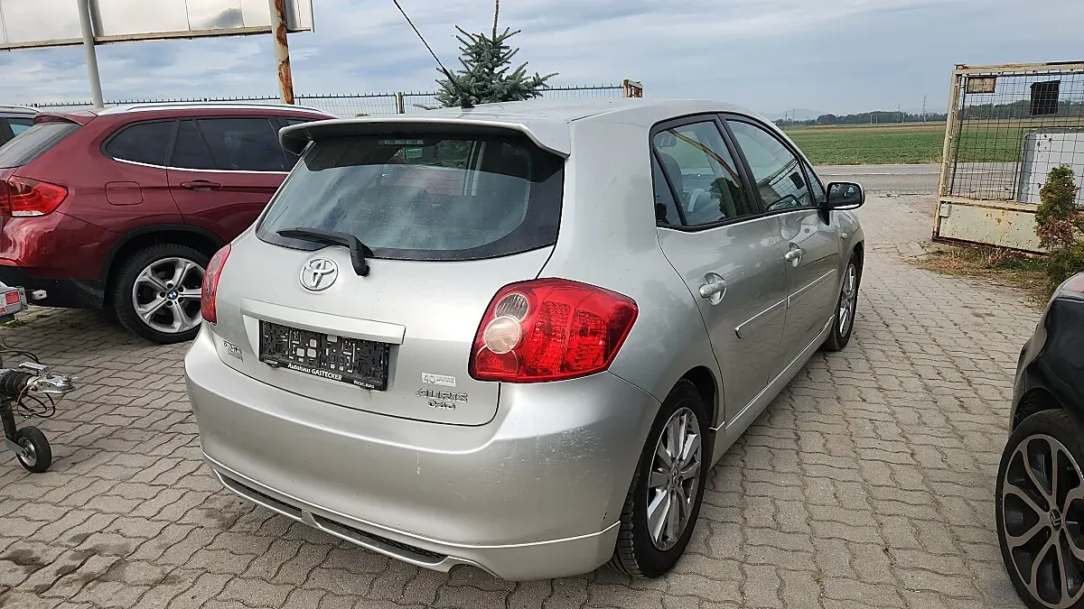 Toyota Auris 2007 photo 3