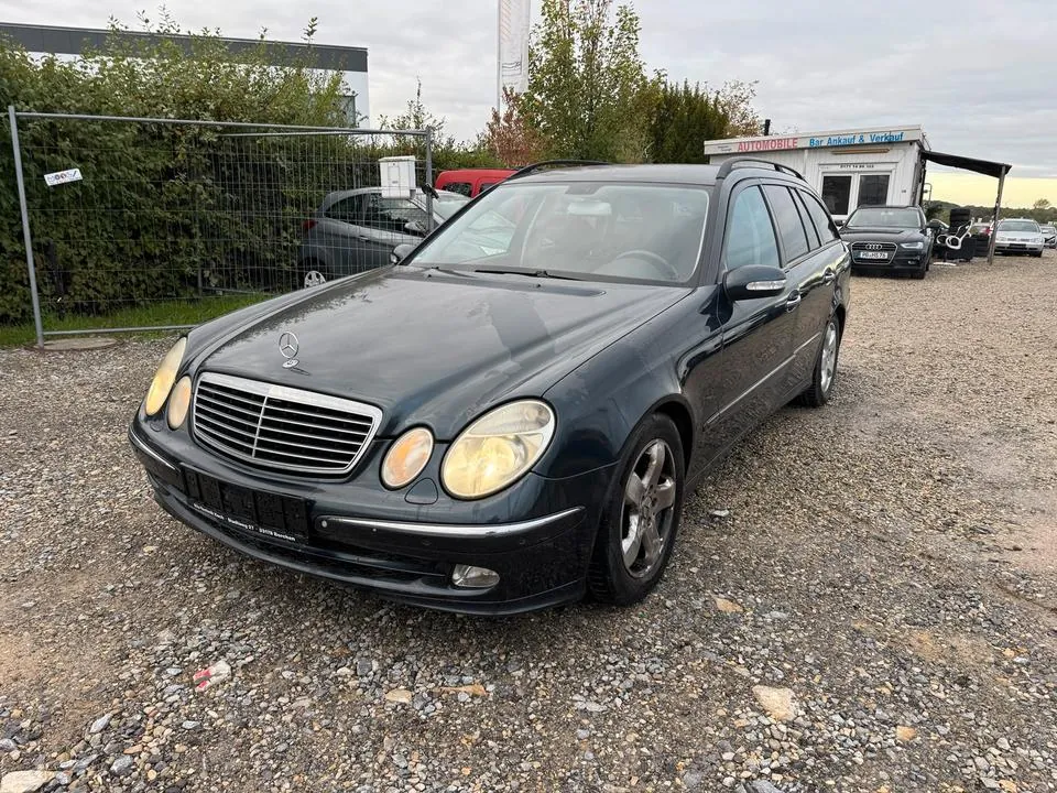 Mercedes-Benz E320