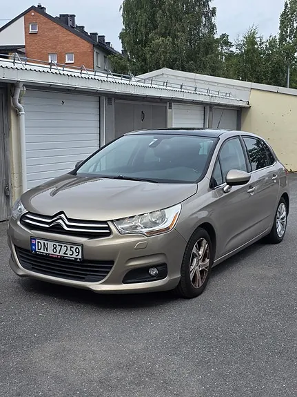 Citroen C4 2012 photo 4