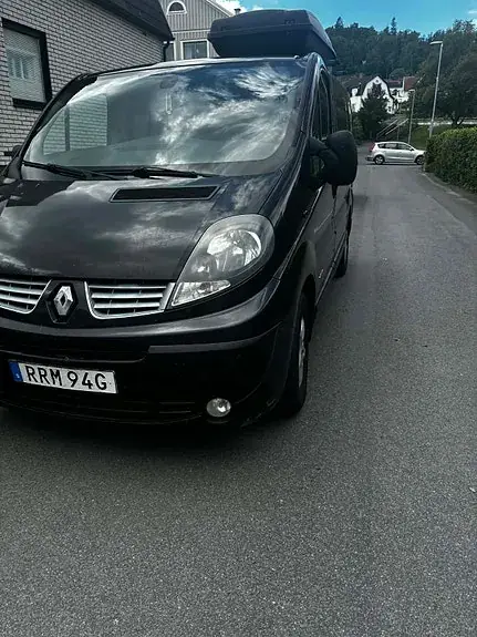 Renault Trafic 2012 photo 2