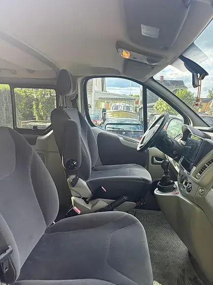 Renault Trafic 2012 photo 3