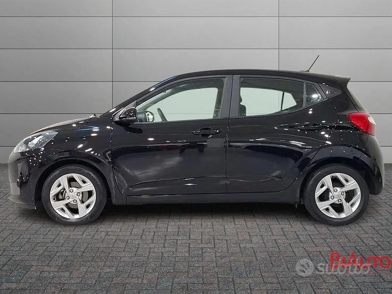 Hyundai I10 2022 photo 2