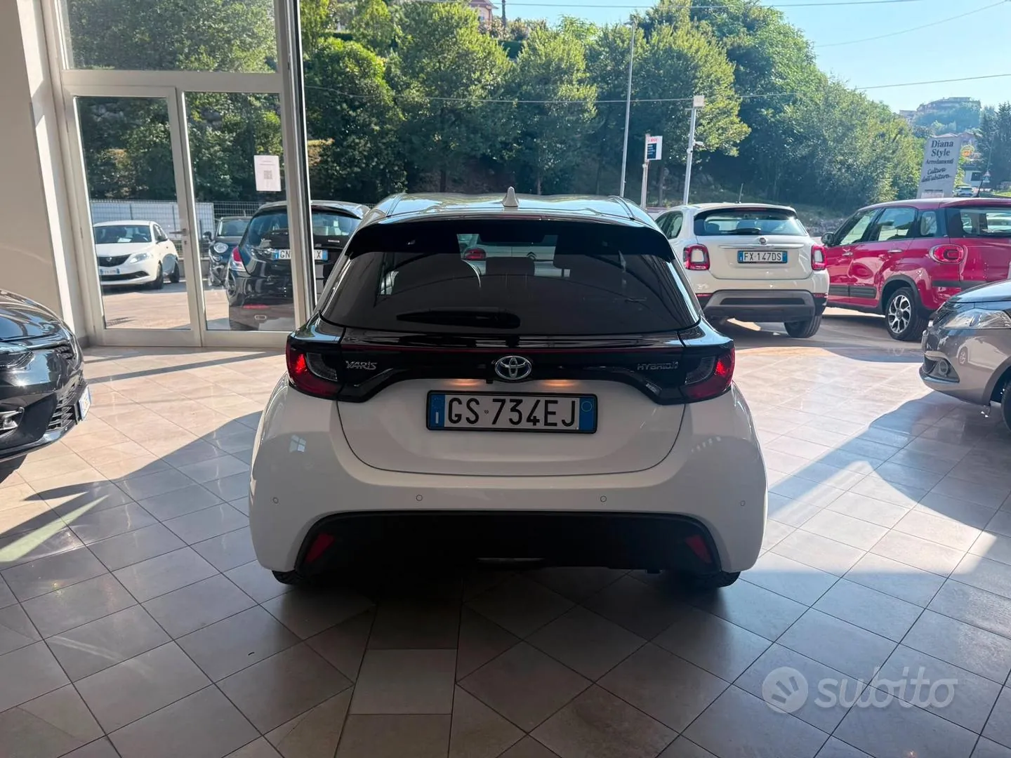 Toyota Yaris 2023 photo 4