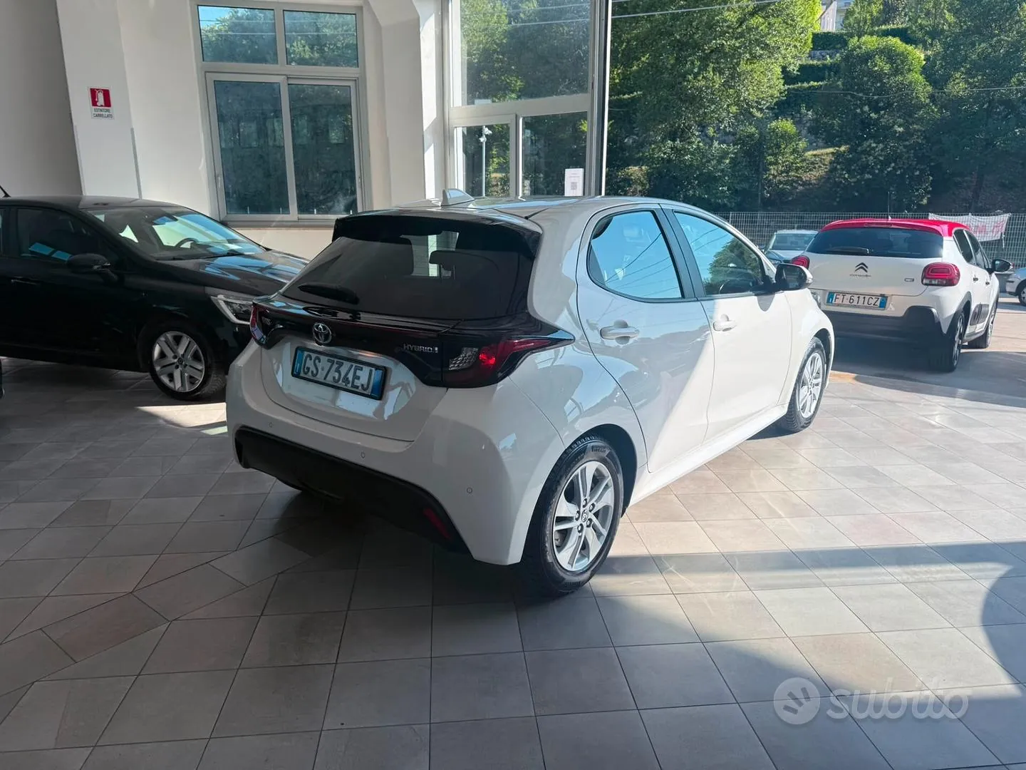 Toyota Yaris 2023 photo 3