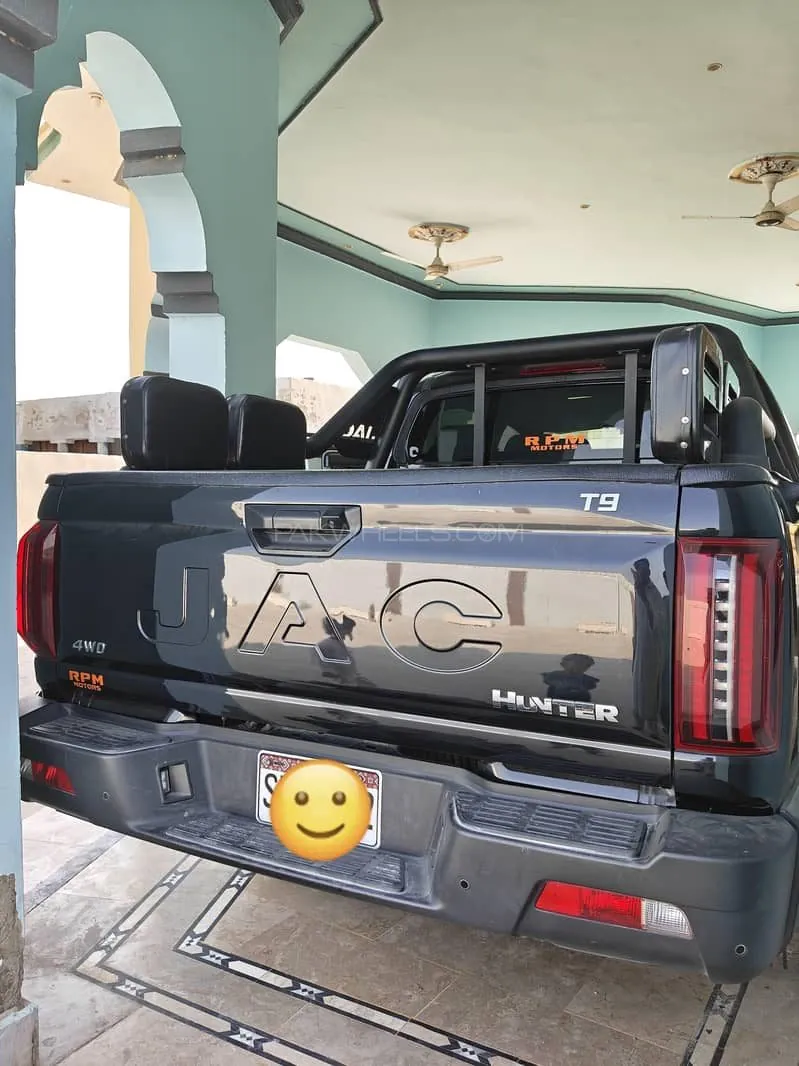 JAC T9