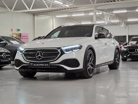Mercedes-Benz E300 De 2026 photo 3