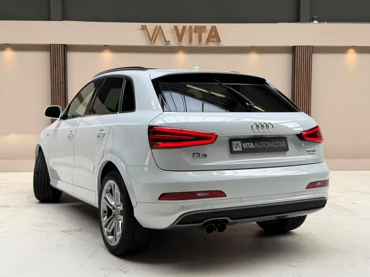 Audi Q3 2012 photo 3