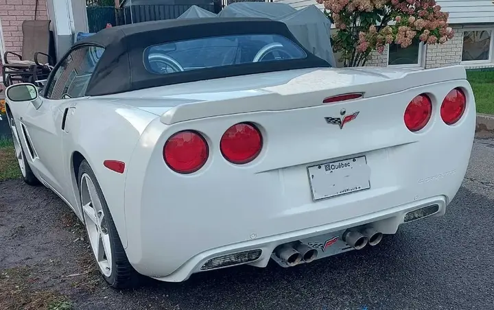 Chevrolet Corvette 2012 photo 4