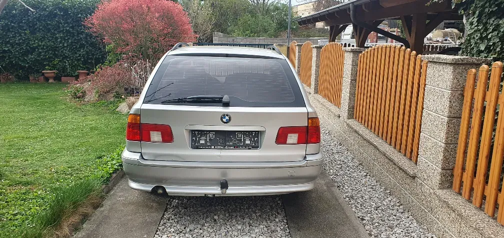 BMW 5 Series 2002 photo 3