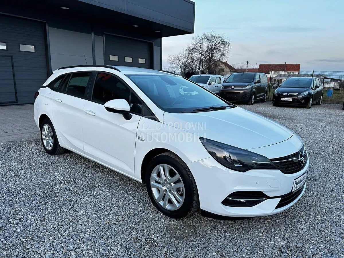 Opel Astra K 2020 photo 2