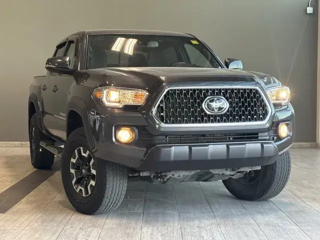 Toyota Tacoma 2018 photo 2