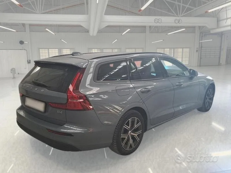Volvo V60 2023 photo 4