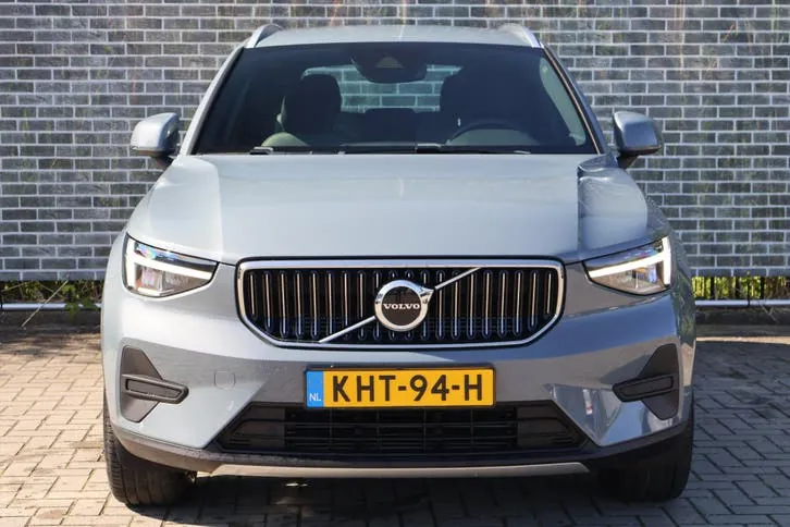 Volvo Xc40 2023 photo 3