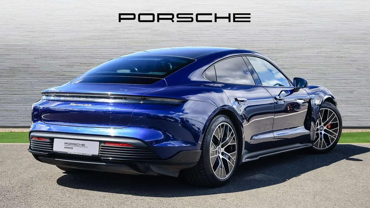 Porsche Taycan 2021 photo 3
