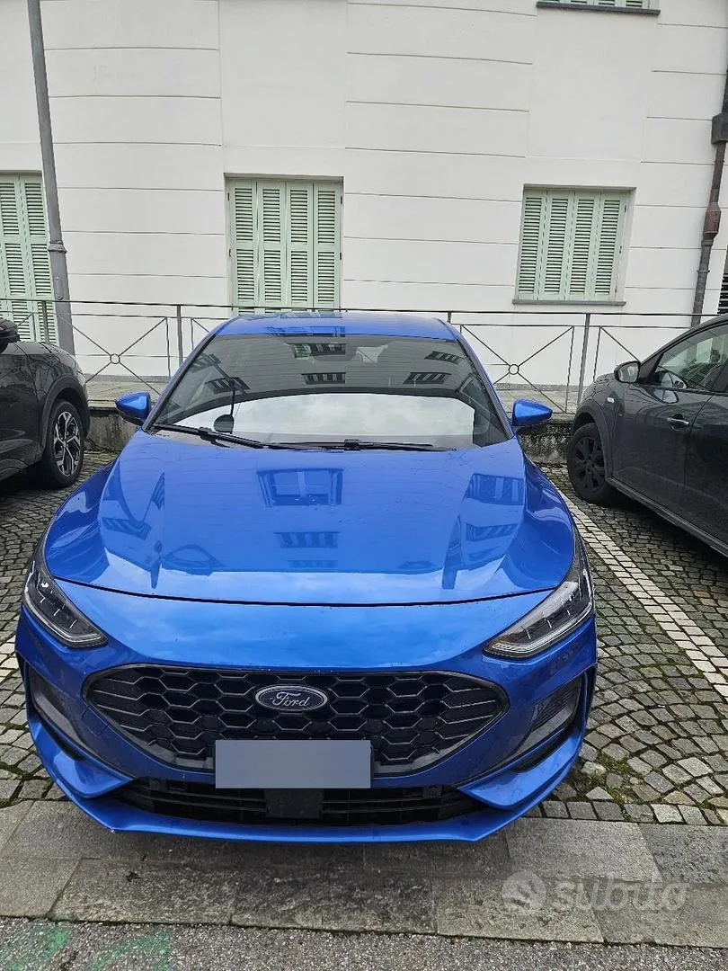 Ford Focus 2023 photo 3