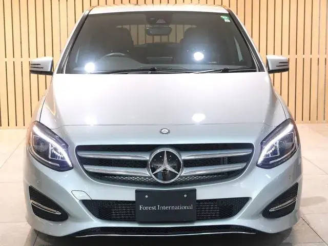 Mercedes-Benz B180 2015 photo 5