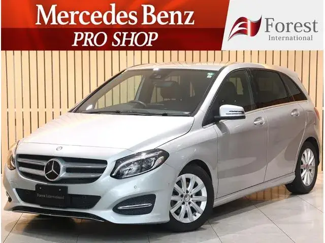 Mercedes-Benz B180
