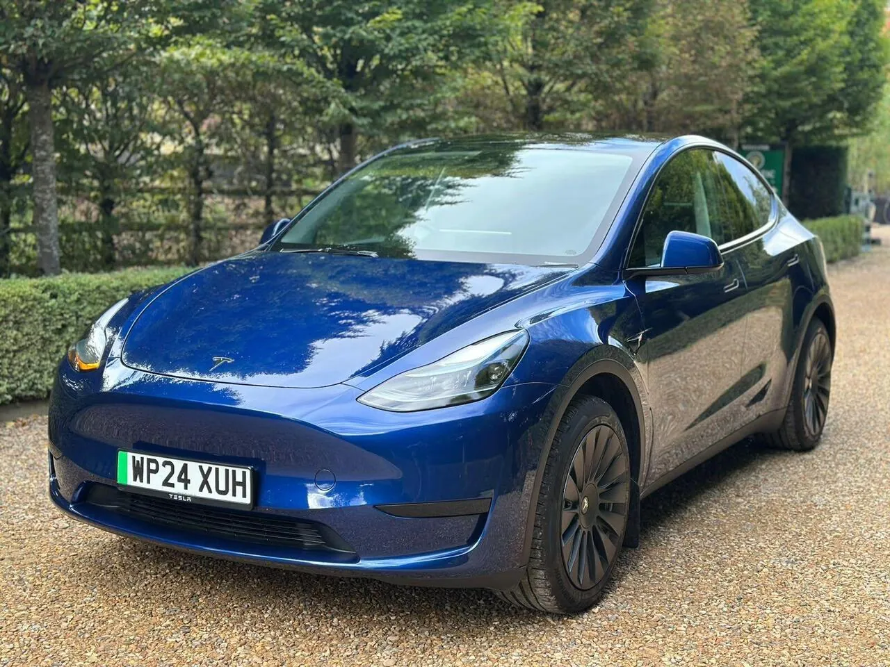Tesla Model Y 2024 photo 2