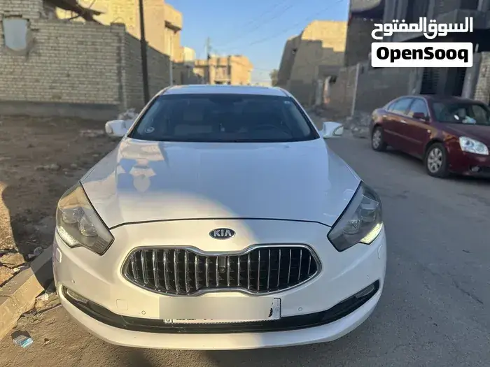 Kia Quoris 2013 photo 3