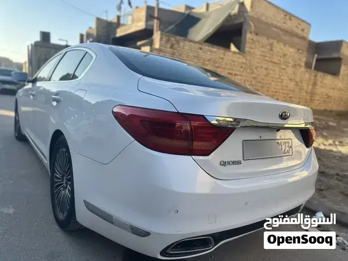 Kia Quoris 2013 photo 4