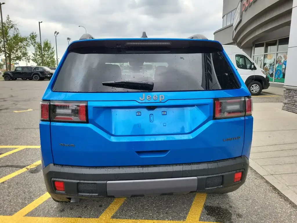Jeep Cherokee 2026 photo 3