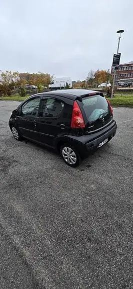 Peugeot 107 2010 photo 5