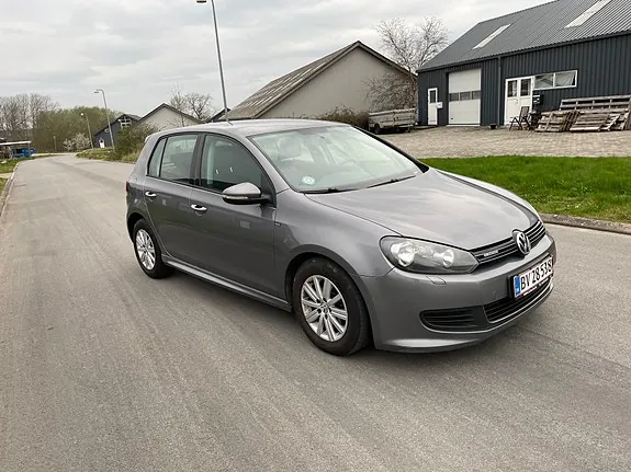 Volkswagen Golf Vi 2010 photo 2