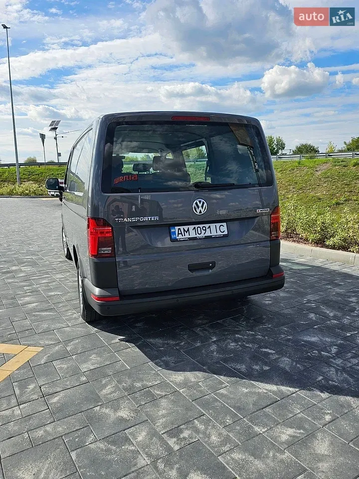 Volkswagen Transporter 2021 photo 4