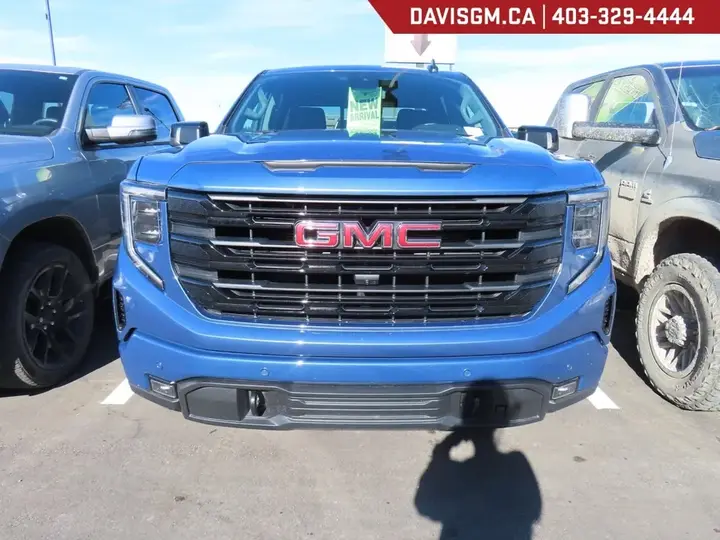 GMC Sierra 1500 2026 photo 2