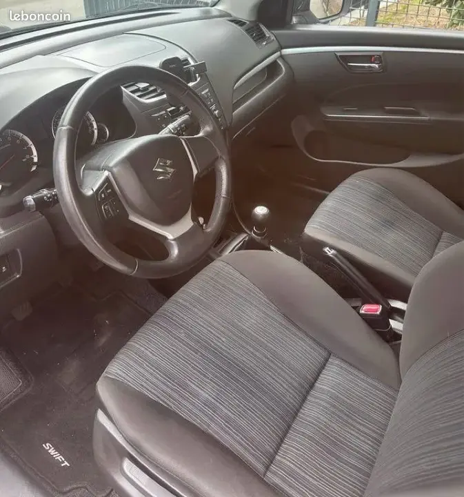 Suzuki Swift 2017 photo 3