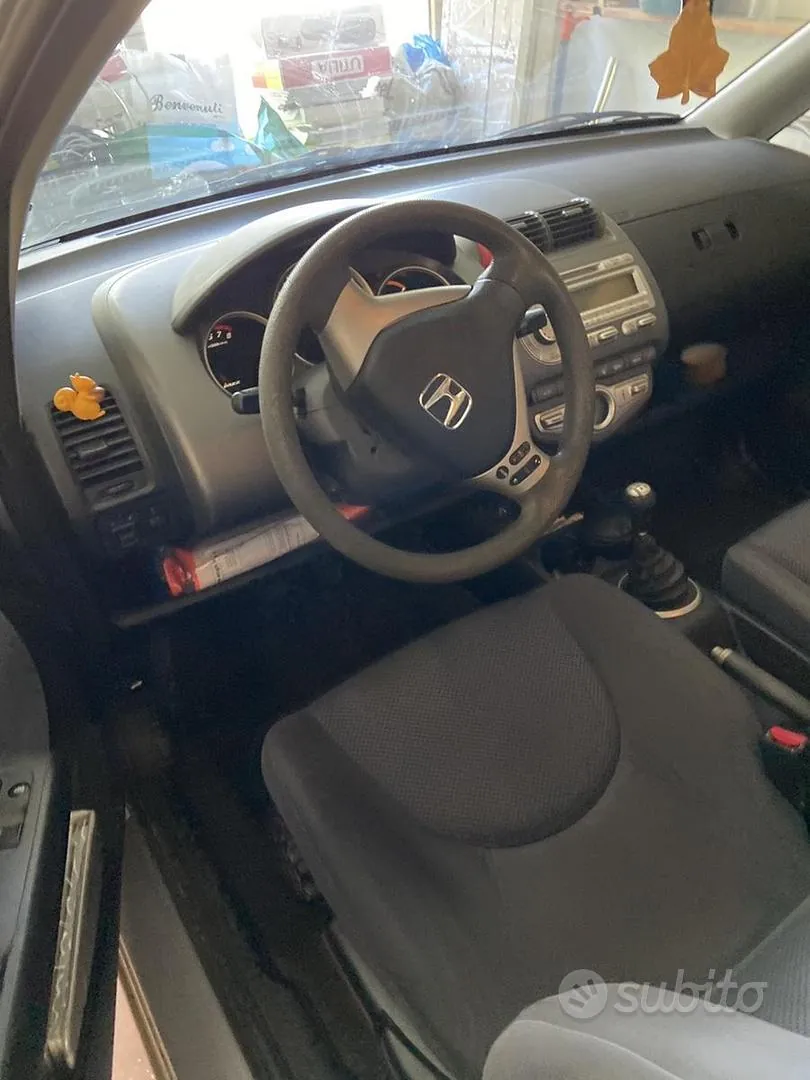 Honda Jazz 2005 photo 4