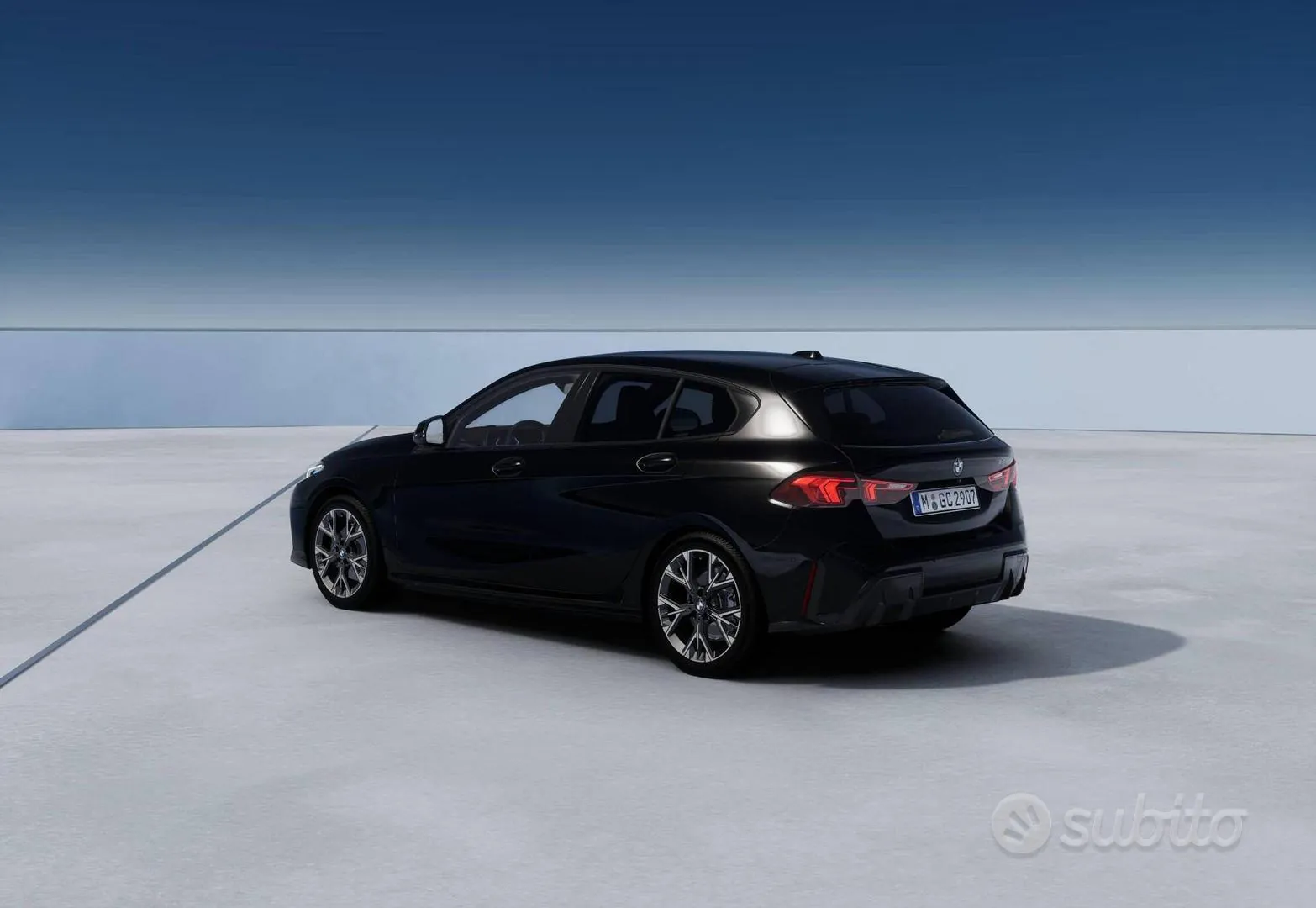 BMW 1 Series 2023 photo 2
