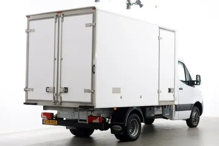 Mercedes-Benz Sprinter 2023 photo 2